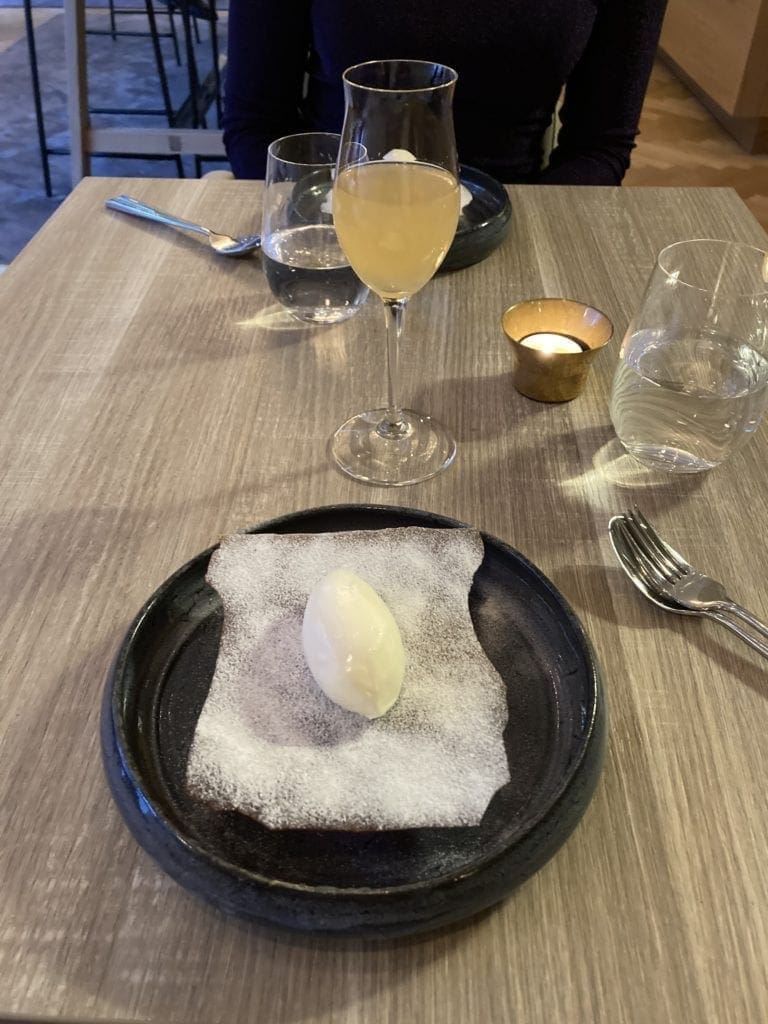 dessert med glass